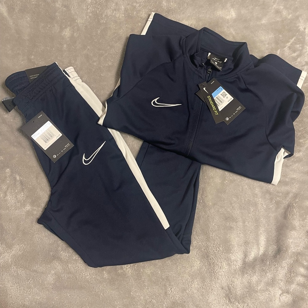 Nike Standard Fit track suit